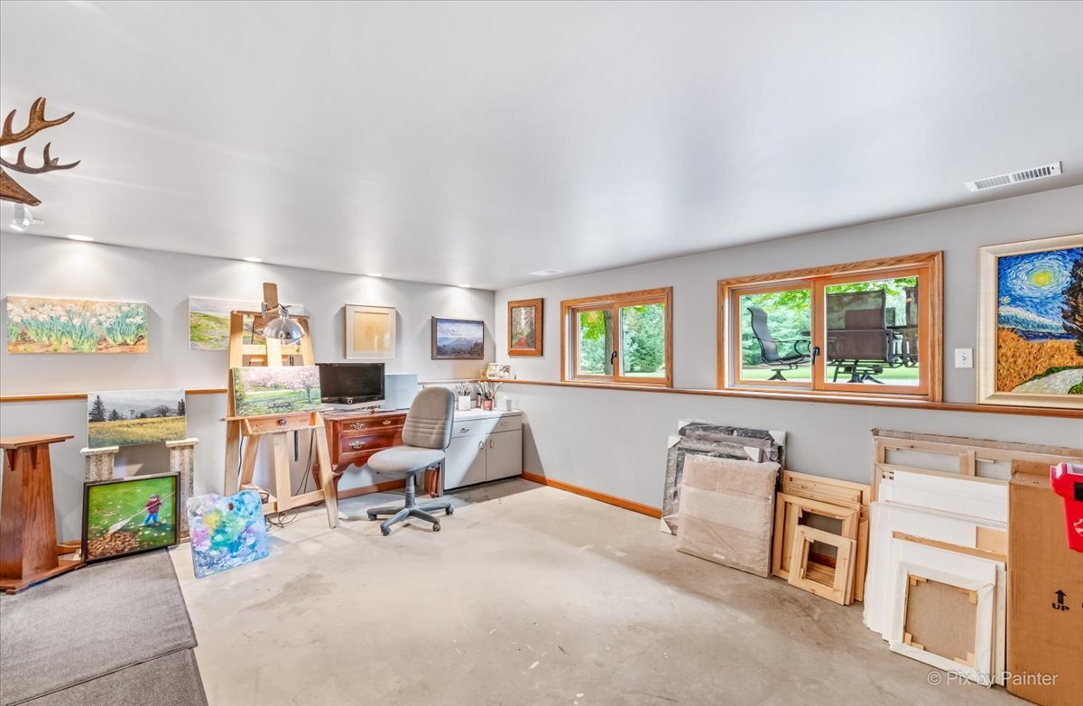 245 Perth Road Cary, IL 60013 - Photo 47 of 61