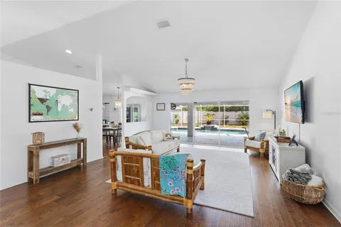 $589,000 | 4817 Post Pointe Drive, Sarasota, FL 34233