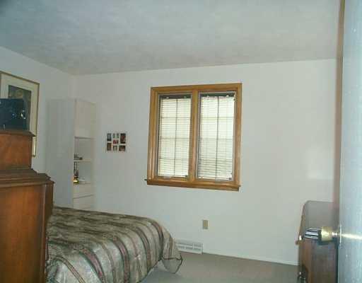 3196 Haberlein Road Gibsonia, PA 15044 - Photo 6 of 8 Gallery Image 6