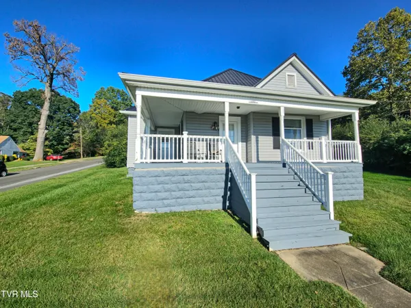 $1,450 | 1001 Virginia Avenue, Unit 2, Bristol, TN 37620