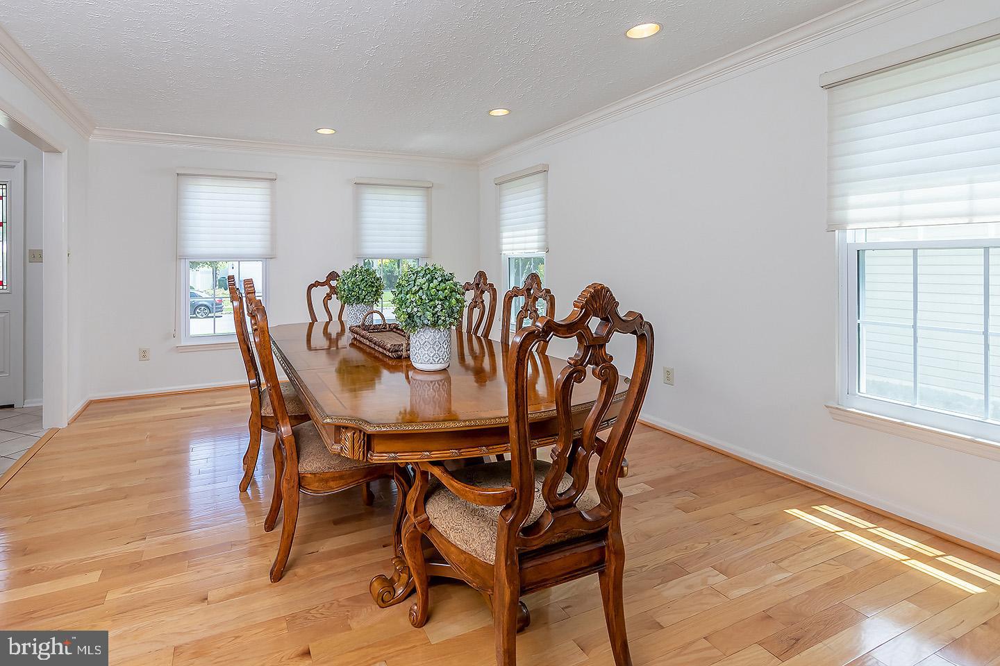 127 Lucerne Boulevard Cherry Hill, NJ 08003 - Photo 4 of 26