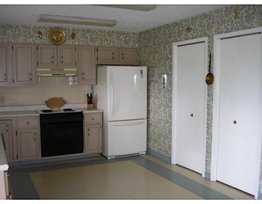 1936 West Mile Road Springfield, OH 45503 - Photo 8 of 24