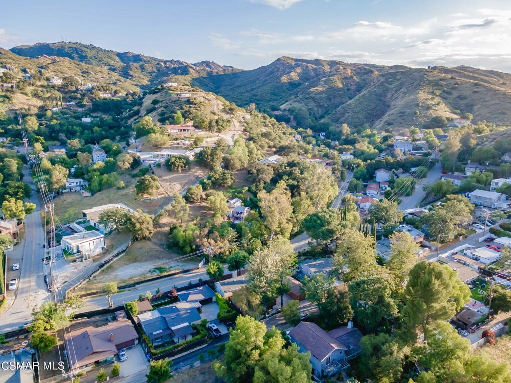 6078 Peppertree Lane Simi Valley, CA 93063 - Photo 57 of 59 an aerial view of residential houses with outdoor space