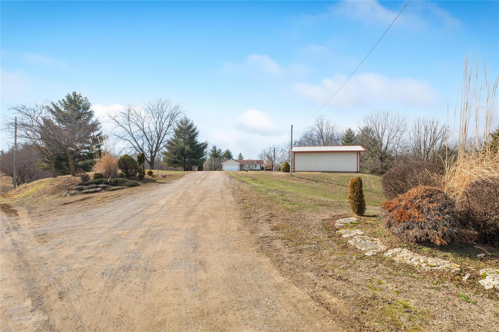 13379 Fessler Road Dow, IL 62022 - Photo 4 of 66