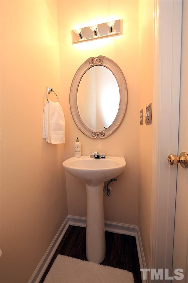 112 Graystar Road Apex, NC 27502 - Photo 4 of 14