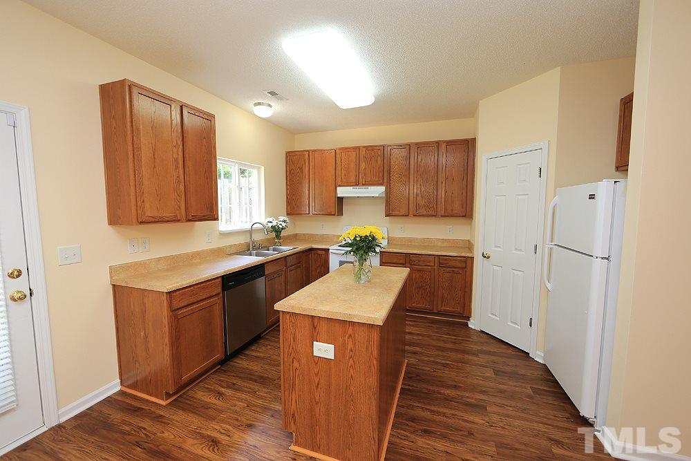 112 Graystar Road Apex, NC 27502 - Photo 5 of 14