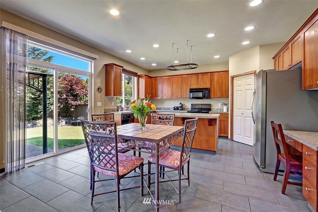 272 Nile Avenue Northeast Renton, WA 98059 - Photo 13 of 25 Gallery Image 13