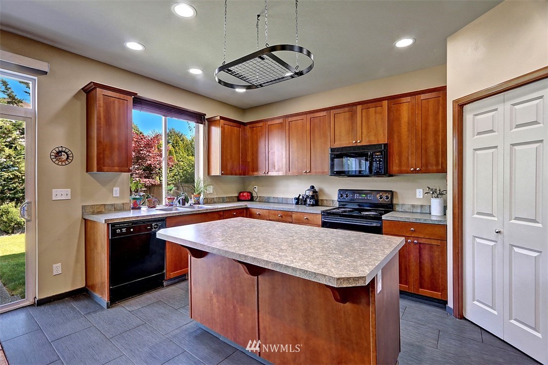 272 Nile Avenue Northeast Renton, WA 98059 - Photo 14 of 25 Gallery Image 14