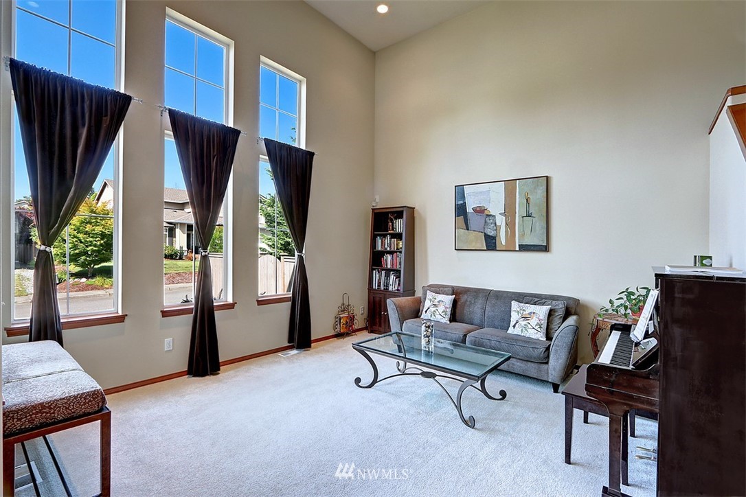 272 Nile Avenue Northeast Renton, WA 98059 - Photo 7 of 25 Gallery Image 7