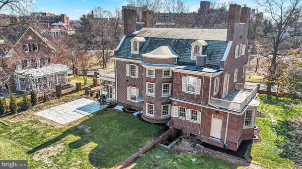 $1,550,000 | 818 West University Parkway, Baltimore, MD 21210