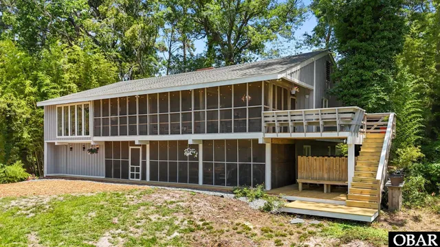 $819,999 | 75 East Dogwood Trail, Southern Shores, NC 27949