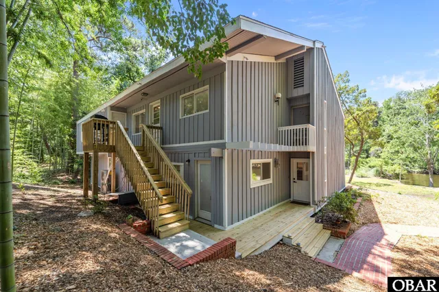 $819,999 | 75 East Dogwood Trail, Southern Shores, NC 27949