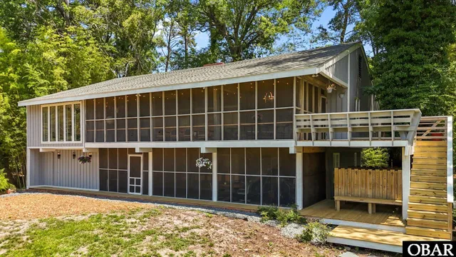 $819,999 | 75 East Dogwood Trail, Southern Shores, NC 27949