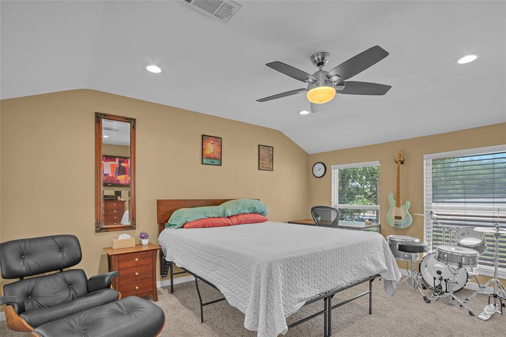 528 Pierce Street Denton, TX 76201 - Photo 13 of 28