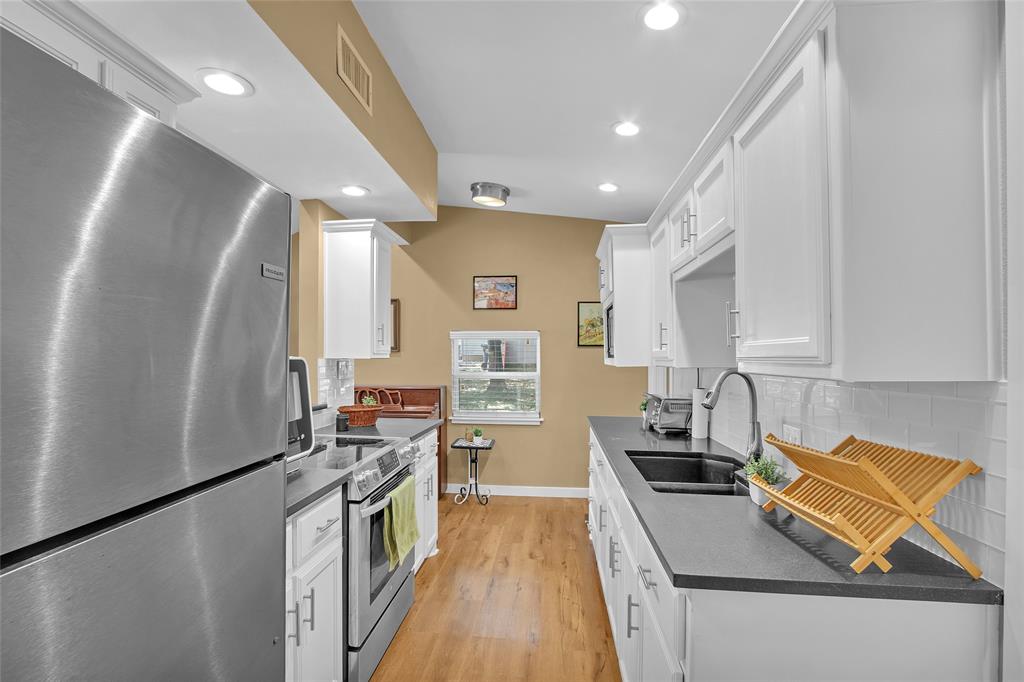 528 Pierce Street Denton, TX 76201 - Photo 8 of 28