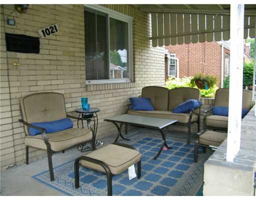 1021 2nd Street McKees Rocks, PA 15136 - Photo 17 of 18 Patio/Deck.