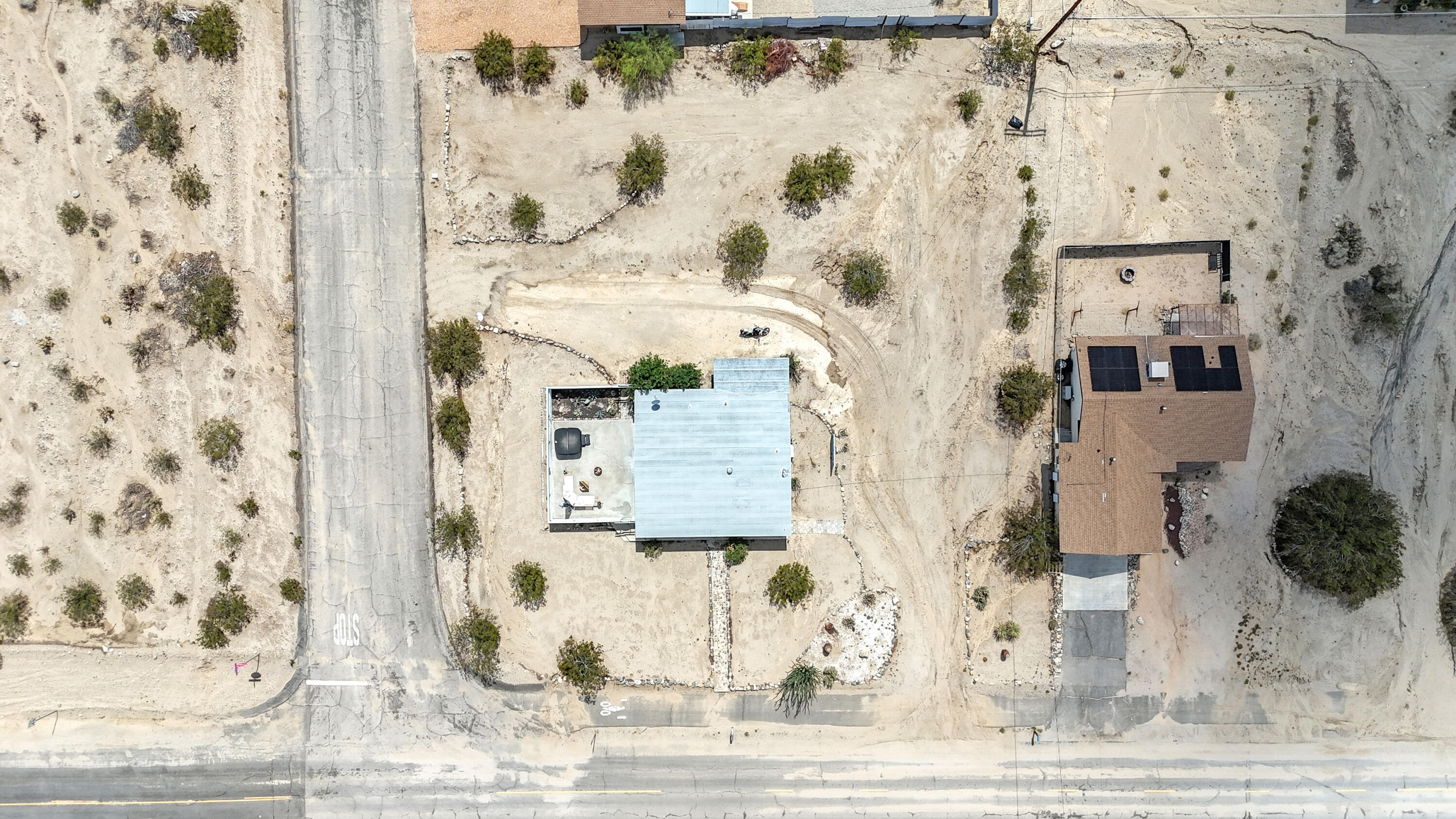 75047 Baseline Road Twentynine Palms, CA 92277 - Photo 44 of 47