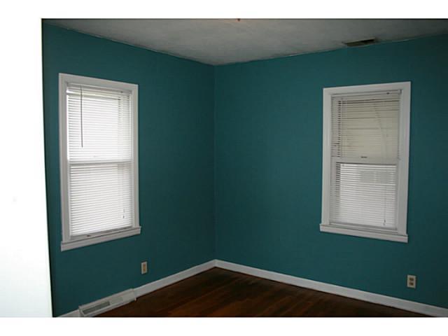 2097 Ferris Road Columbus, OH 43224 - Photo 11 of 23