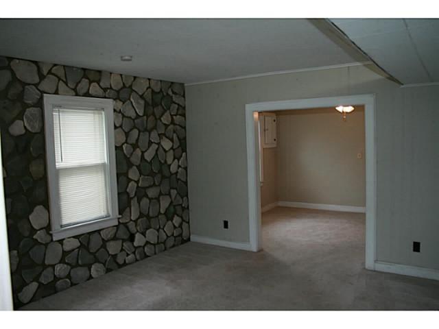 2097 Ferris Road Columbus, OH 43224 - Photo 2 of 23