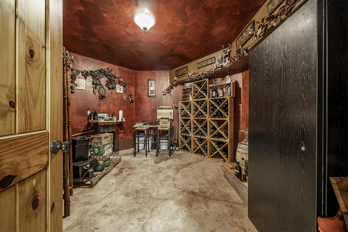 16000 North Applegate Road Grants Pass, OR 97527 - Photo 48 of 61 DSC02507-HDR