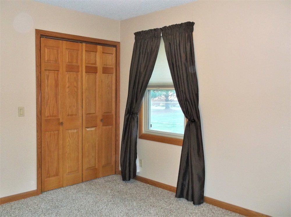 559 Palmyra Road Dixon, IL 61021 - Photo 9 of 18