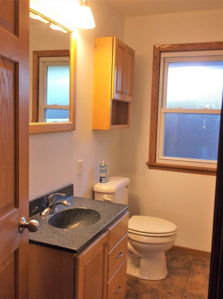 559 Palmyra Road Dixon, IL 61021 - Photo 10 of 18