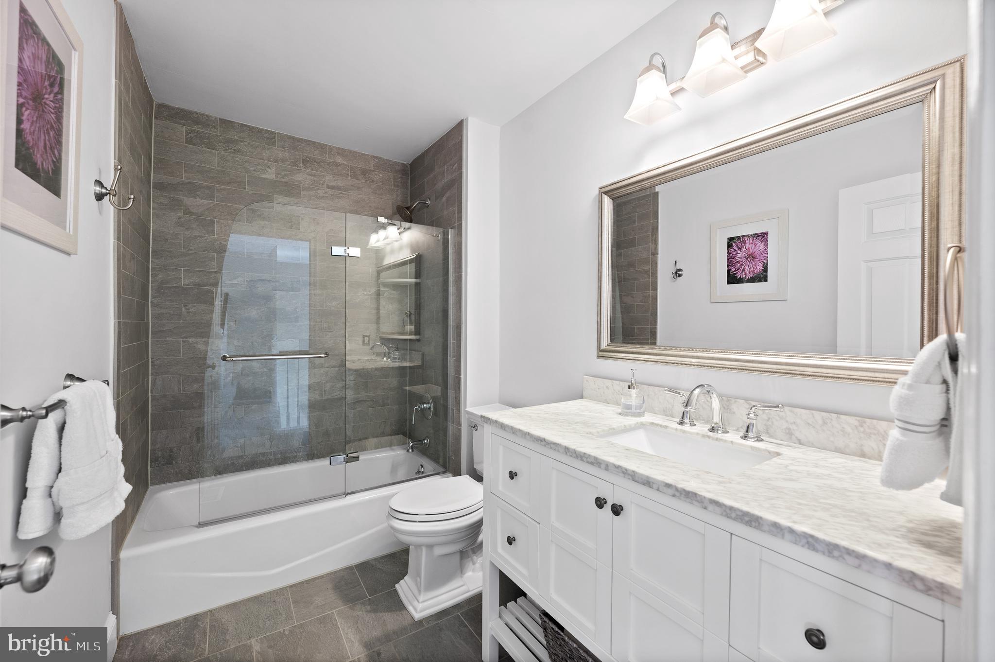 1135 Brian's Way Wayne, PA 19087 - Photo 31 of 45 Hallway Full Bathroom