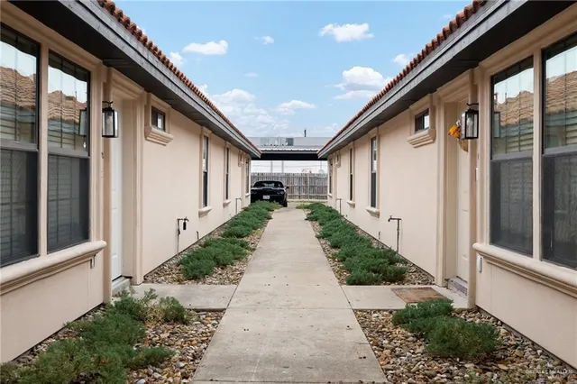 a view of parking area