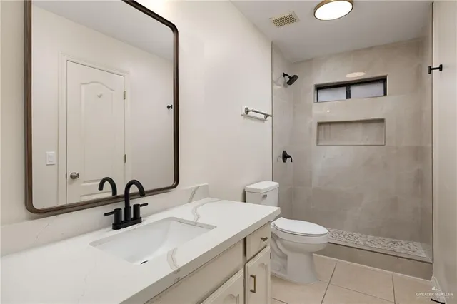 an empty room with window