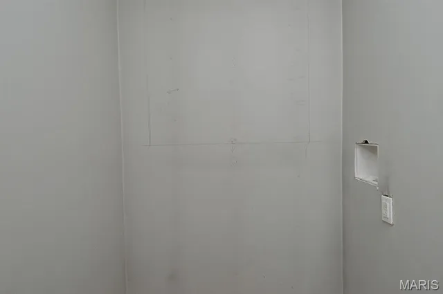 $50,000 | 802 Highway 3, Rockwood, IL 62280