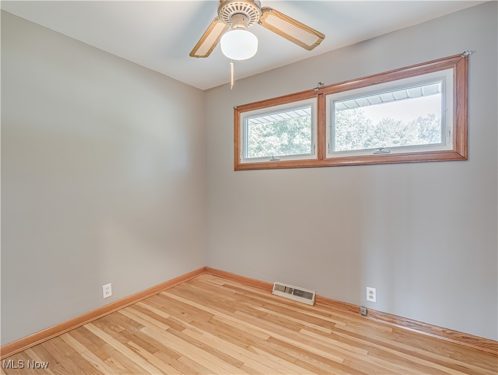 1707 Old Forge Road Kent, OH 44240 - Photo 17 of 35 Bedroom 3