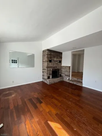 $2,950 | 98 Broughton Avenue, Bloomfield, NJ 07003