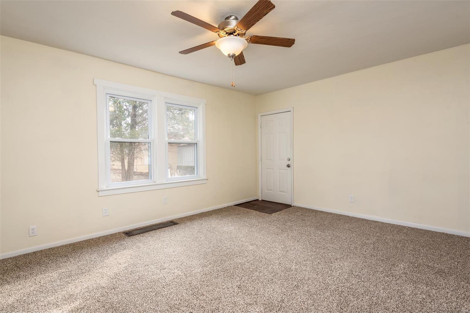 9753 North Holy Cross Road Fairview Heights, IL 62208 - Photo 14 of 25 Gallery Image 14