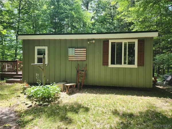 $99,900 | 16 Hemlock Road, Sheldon, NY 14167