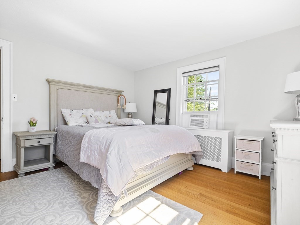26 Llewellyn Road Newton, MA 02465 - Photo 25 of 40