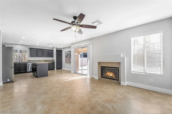 $2,900 | 1970 Golden Shadow Court, Henderson, NV 89002