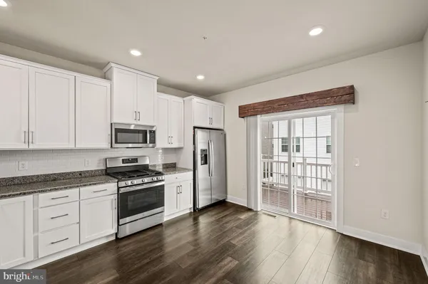 $3,200 | 127 Gaslight Alley, Bensalem, PA 19020