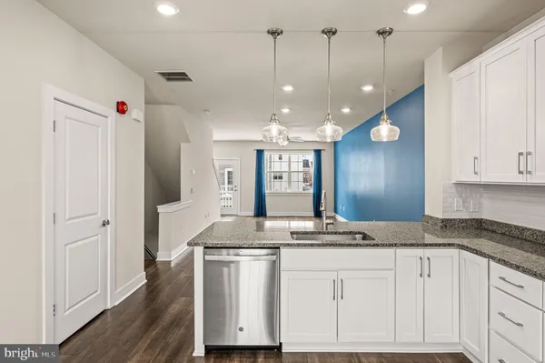 $3,200 | 127 Gaslight Alley, Bensalem, PA 19020