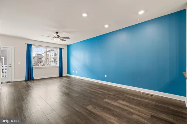 $3,200 | 127 Gaslight Alley, Bensalem, PA 19020