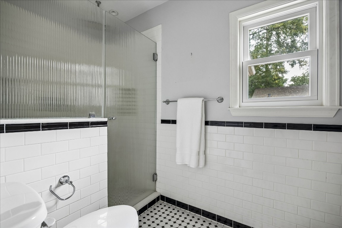 1706 West Main Street Houston, TX 77098 - Photo 15 of 25