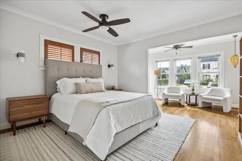 $860,000 | 1706 West Main Street, Houston, TX 77098