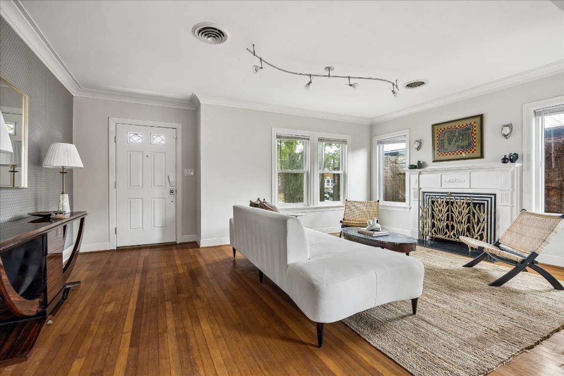 1706 West Main Street Houston, TX 77098 - Photo 3 of 25