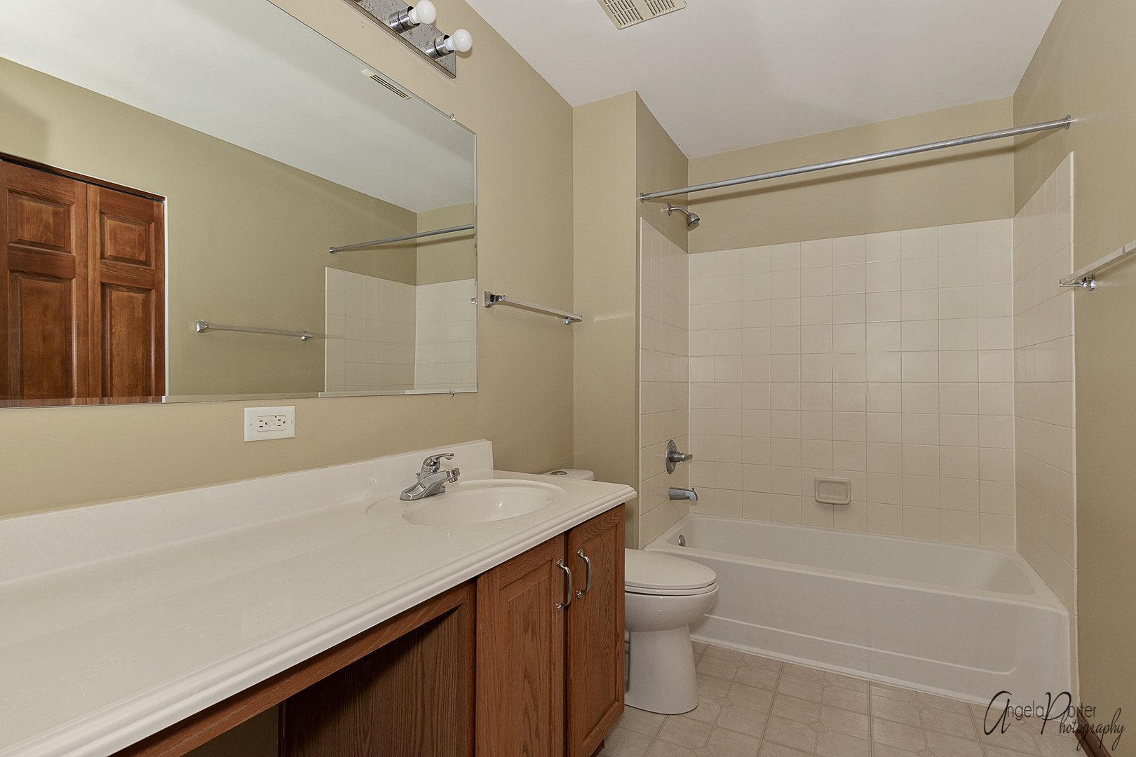 2350 Fishhook Way Wauconda, IL 60084 - Photo 20 of 28