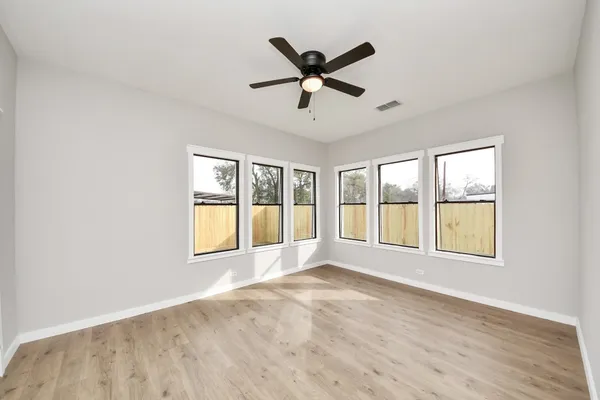 $2,200 | 1507 Brooks Avenue, Rosenberg, TX 77471