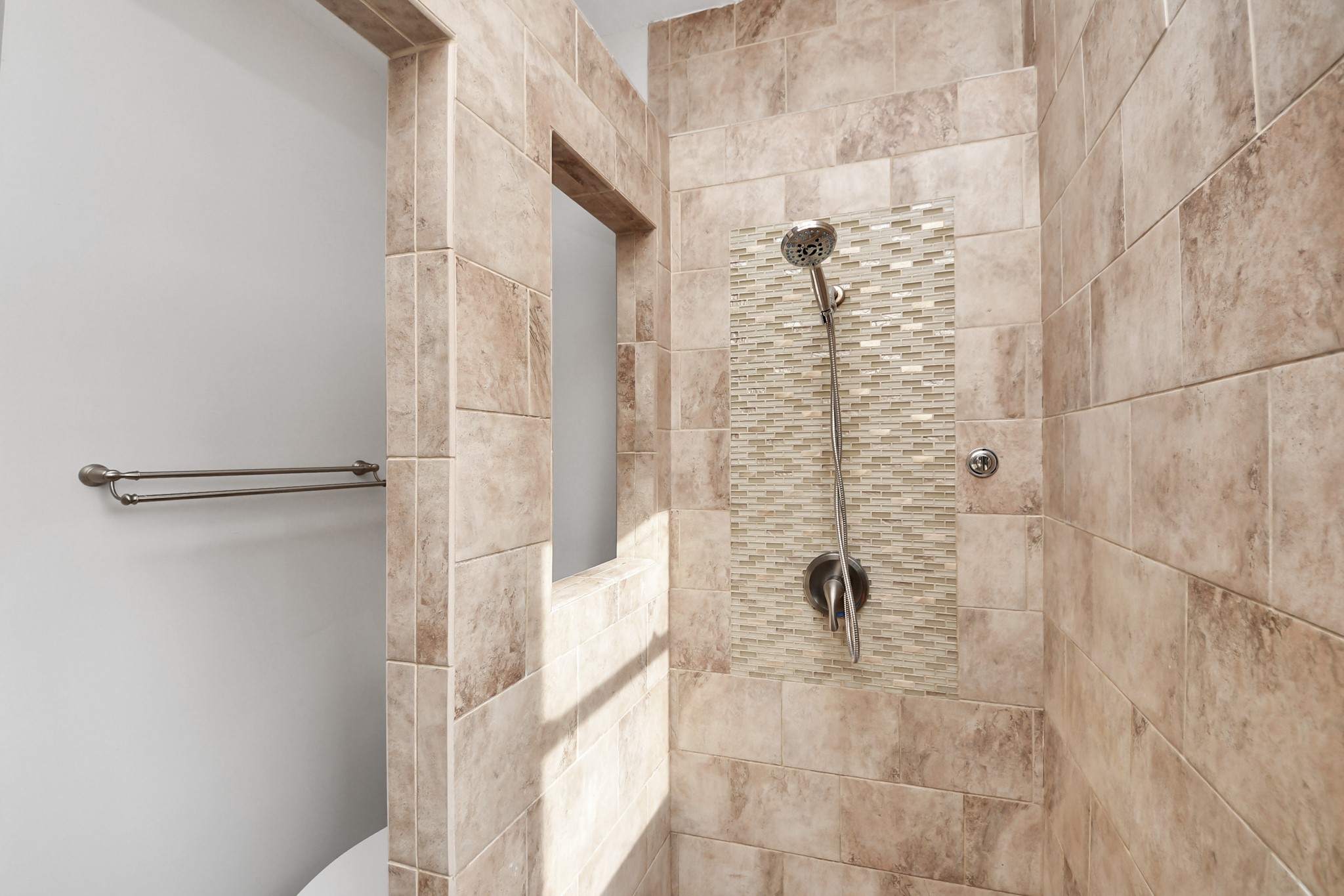 1507 Brooks Avenue Rosenberg, TX 77471 - Photo 19 of 35 a bathroom with a shower