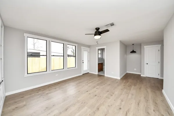 $2,200 | 1507 Brooks Avenue, Rosenberg, TX 77471