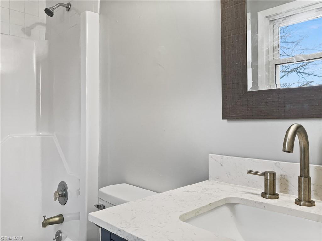 139 Applegate Road Kernersville, NC 27284 - Photo 13 of 21 Gallery Image 13