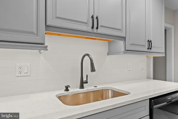 a close view of sink and tap
