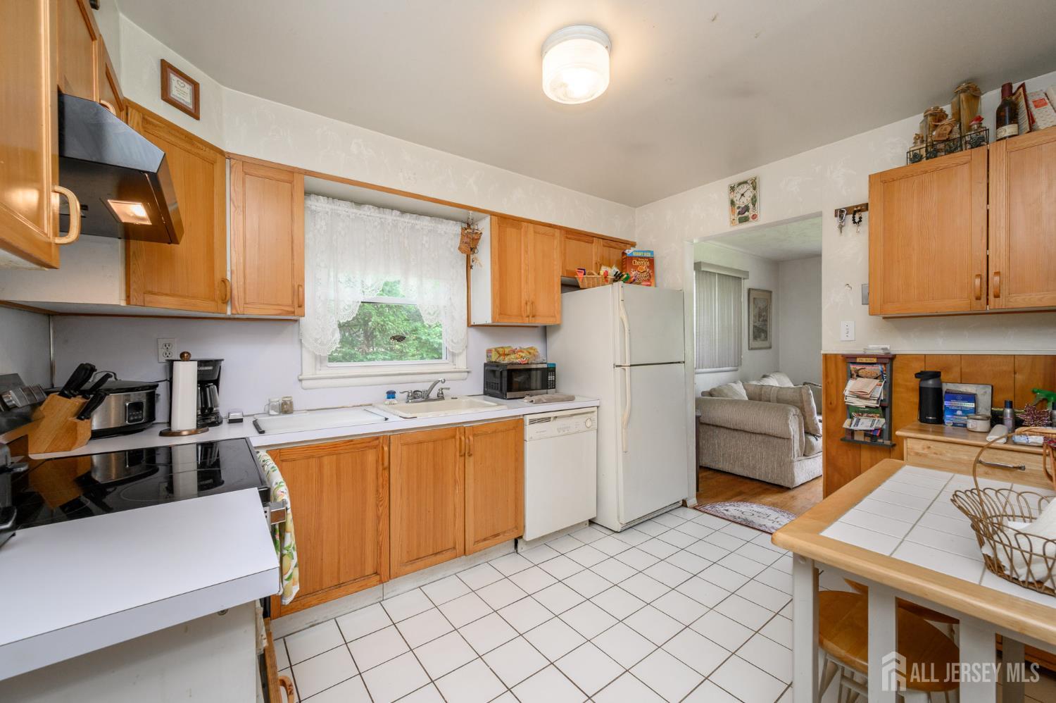 405 Magnolia Road Mount Laurel, NJ 08054 - Photo 10 of 38