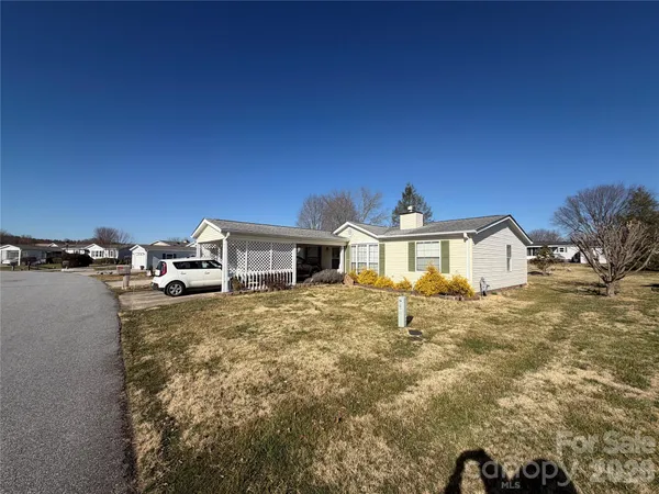 $290,000 | 261 White Ash Circle, Hendersonville, NC 28739
